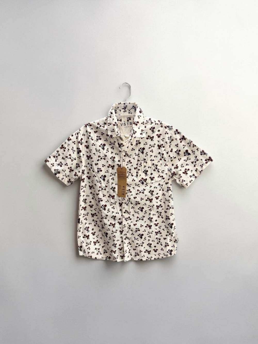 VSTR Premium Short Sleeve Button-Down Floral Roses Shirt Mens Small